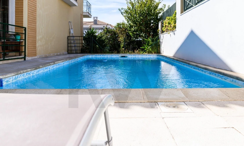 Moradia T5 para Venda em Carcavelos e Parede Foto 12