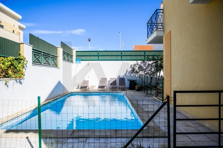 Moradia T5 para Venda em Carcavelos e Parede Foto 44