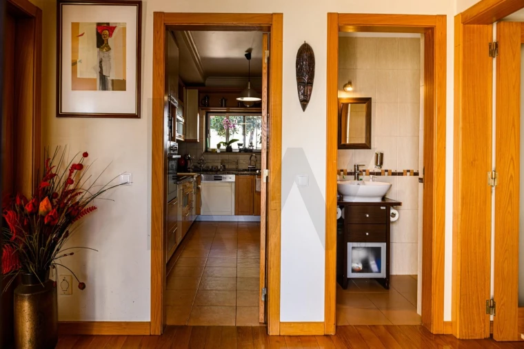 Moradia T5 para Venda em Carcavelos e Parede Foto 16