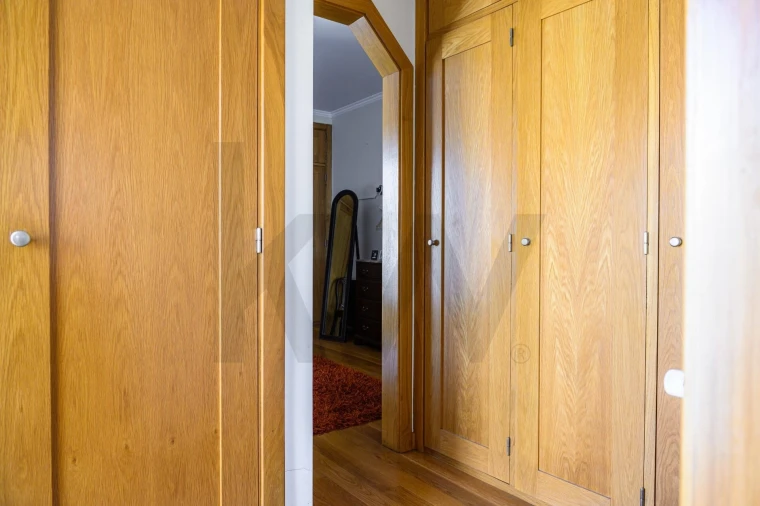 Moradia T5 para Venda em Carcavelos e Parede Foto 38