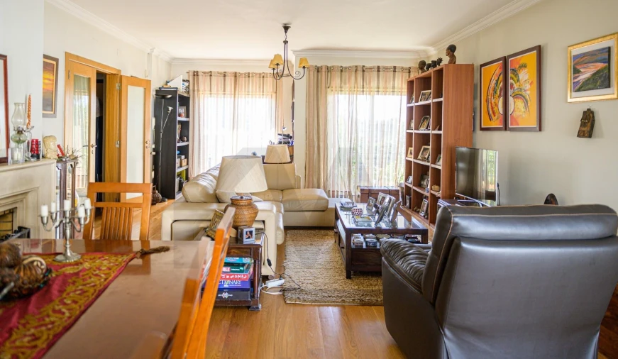 Moradia T5 para Venda em Carcavelos e Parede Foto 5