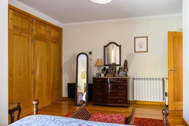 Moradia T5 para Venda em Carcavelos e Parede Foto 31