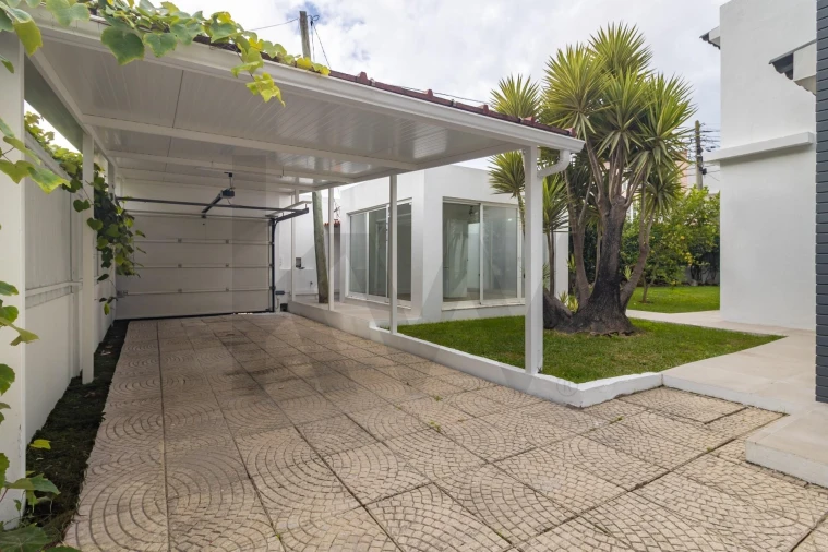 Moradia T4 para Venda em Charneca de Caparica e Sobreda Foto 4