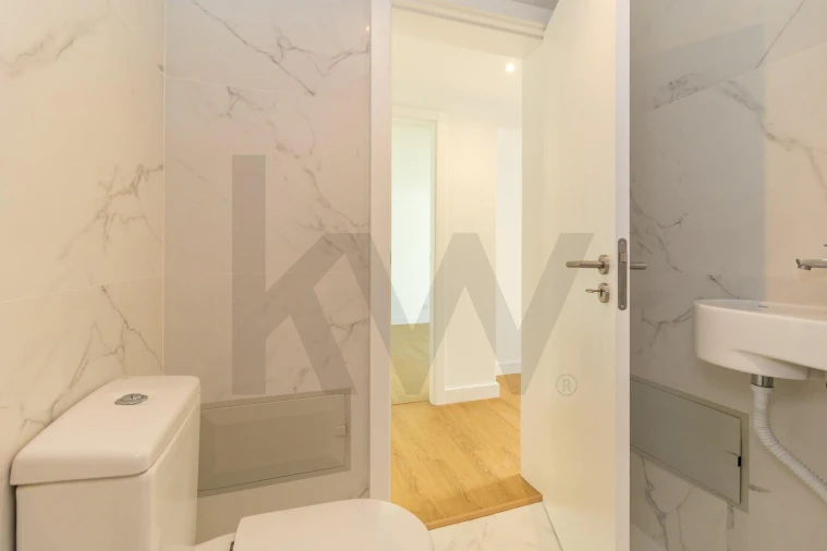 Moradia T4 para Venda em Charneca de Caparica e Sobreda Foto 5