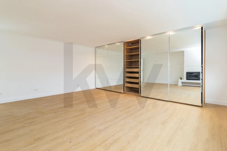 Moradia T4 para Venda em Charneca de Caparica e Sobreda Foto 23