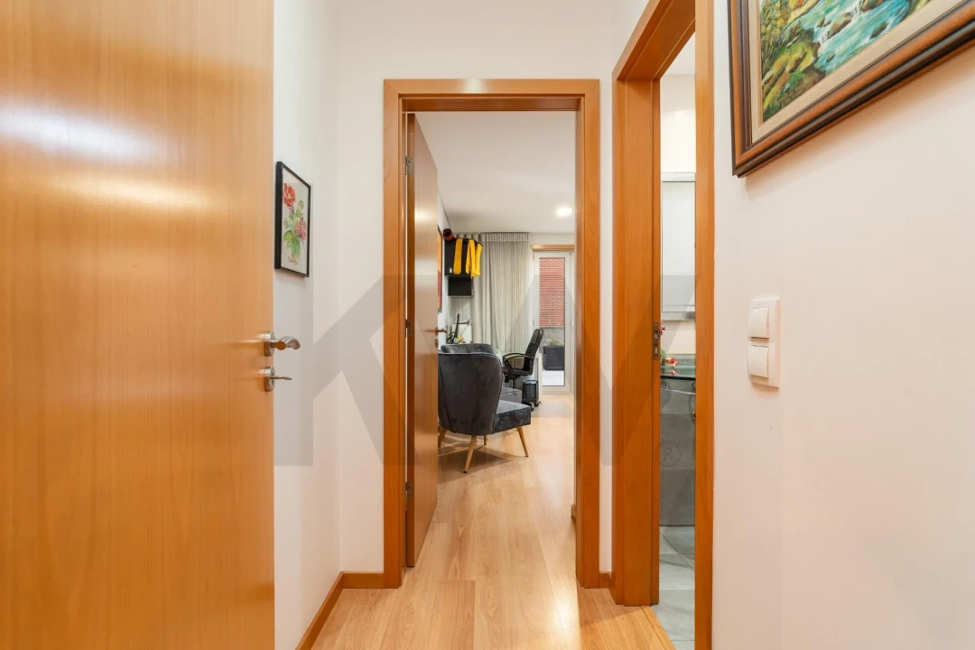 Apartamento T4 para Venda em Santo Antonio dos Olivais Foto 28