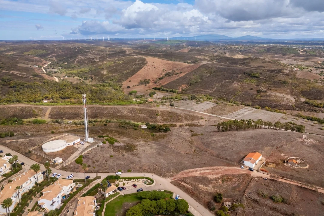 Terreno para Venda em Budens Foto 8