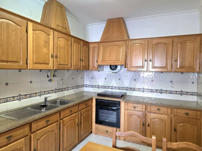 Moradia T4 para Venda em Couço Foto 5