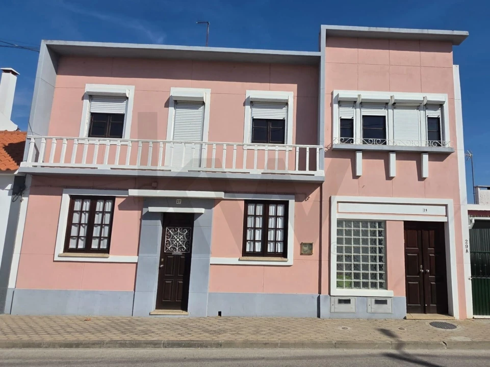 Moradia T4 para Venda em Couço Foto 44