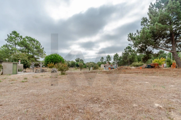Terreno para Venda em Santo Antonio da Charneca Foto 14