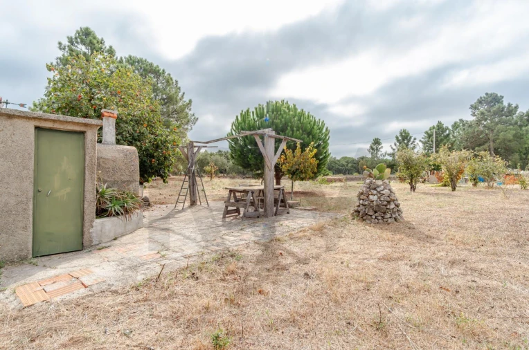 Terreno para Venda em Santo Antonio da Charneca Foto 16