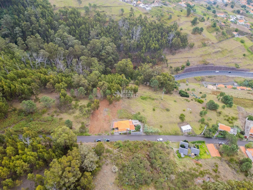 Terreno para Venda em Estreito da Calheta Foto 11