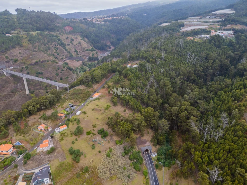 Terreno para Venda em Estreito da Calheta Foto 9
