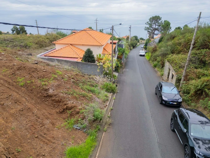 Terreno para Venda em Estreito da Calheta Foto 2