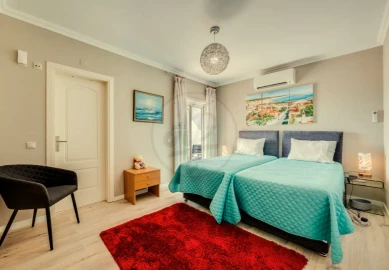 Apartamento T4 para Venda em Lagos (São Sebastião e Santa Maria)