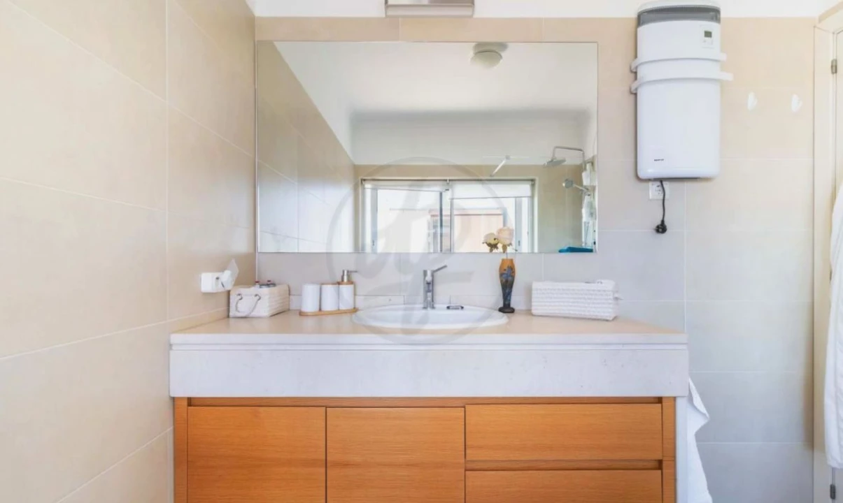 Apartamento T4 para Venda em Lagos (São Sebastião e Santa Maria) Foto 12