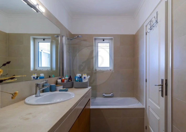 Apartamento T4 para Venda em Lagos (São Sebastião e Santa Maria) Foto 18