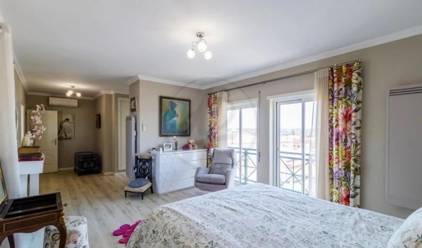 Apartamento T4 para Venda em Lagos (São Sebastião e Santa Maria) Foto 11