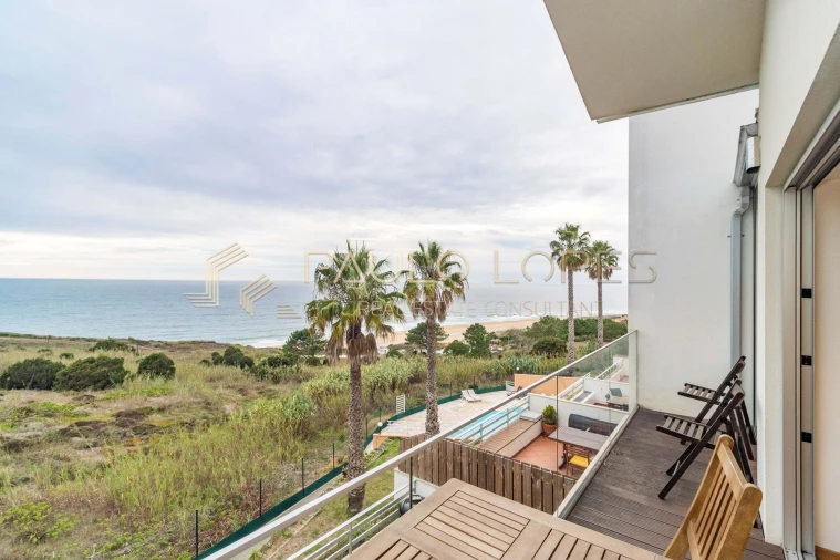 Moradia T4 para Venda em Nazare Foto 12