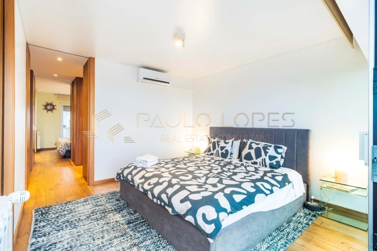 Moradia T4 para Venda em Nazare Foto 13