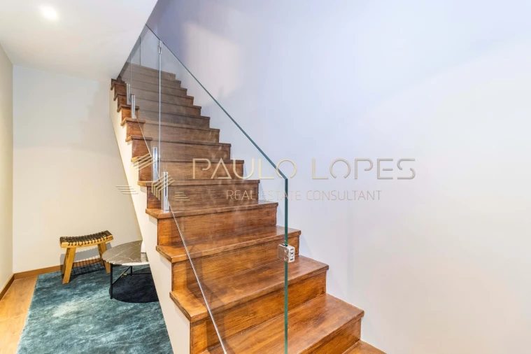 Moradia T4 para Venda em Nazare Foto 15