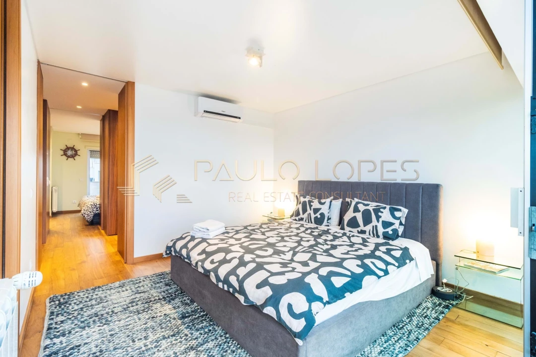 Moradia T4 para Venda em Nazare Foto 13