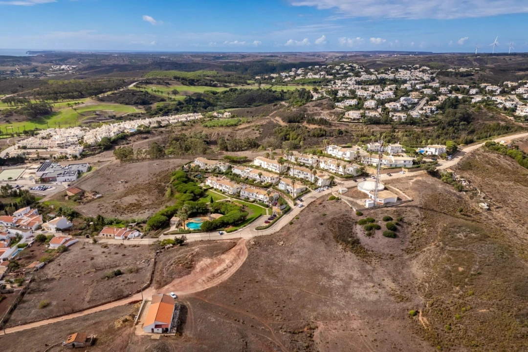 Terreno para Venda em Budens Foto 4