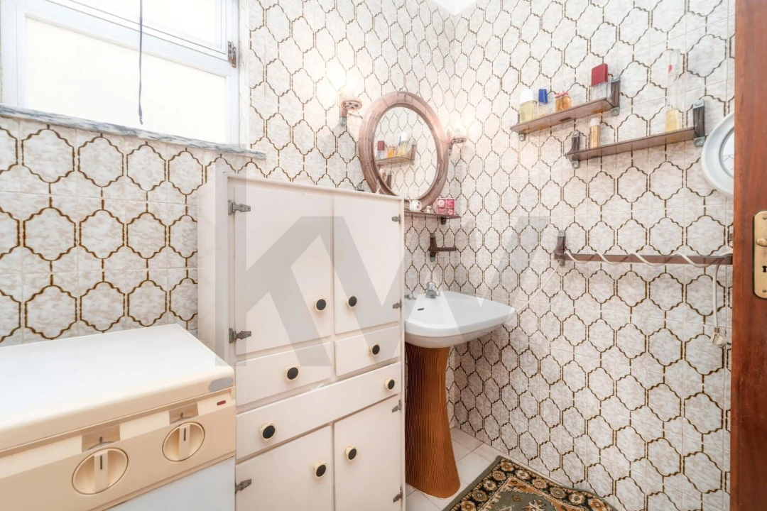 Moradia T4 para Venda em Santa Barbara de Nexe Foto 30