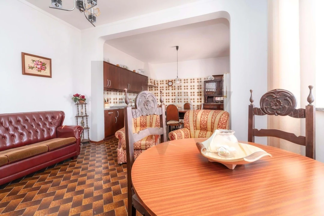 Moradia T4 para Venda em Santa Barbara de Nexe Foto 20