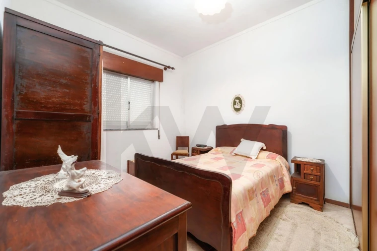 Moradia T4 para Venda em Santa Barbara de Nexe Foto 31