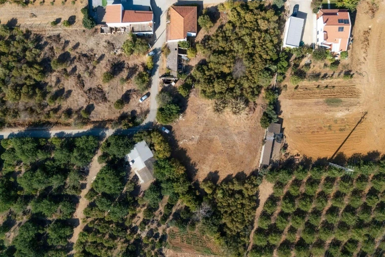 Moradia T4 para Venda em Santa Barbara de Nexe Foto 47