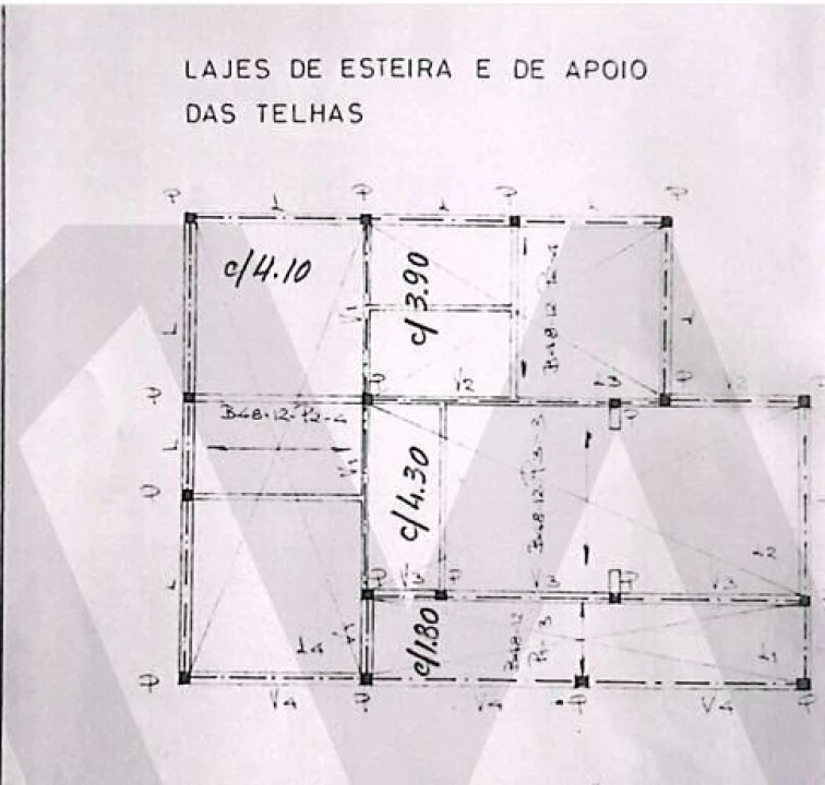 Moradia T4 para Venda em Santa Barbara de Nexe Foto 50