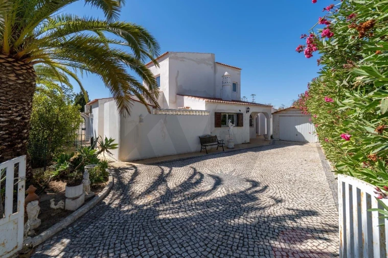 Moradia T5 para Venda em Lagoa e Carvoeiro Foto 5