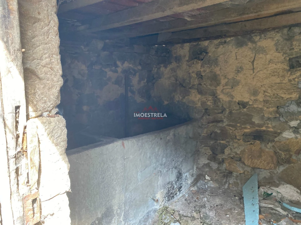 Moradia T3 para Venda em Folgosinho Foto 10