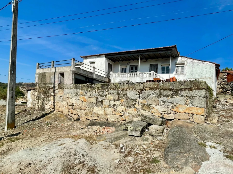 Moradia T2 para Venda em Castelo de Penalva Foto 1