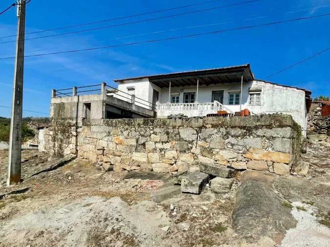 Moradia T2 para Venda em Castelo de Penalva