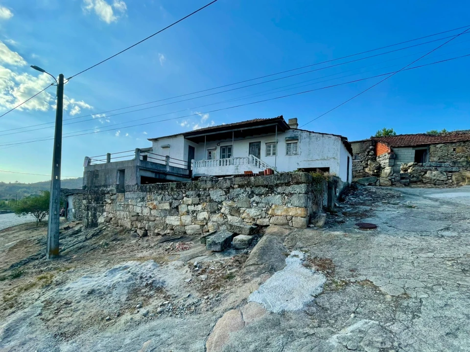 Moradia T2 para Venda em Castelo de Penalva Foto 2