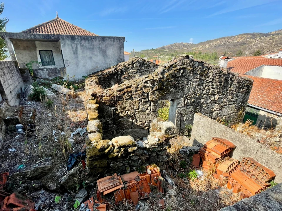 Moradia T0 para Venda em Castelo de Penalva Foto 3