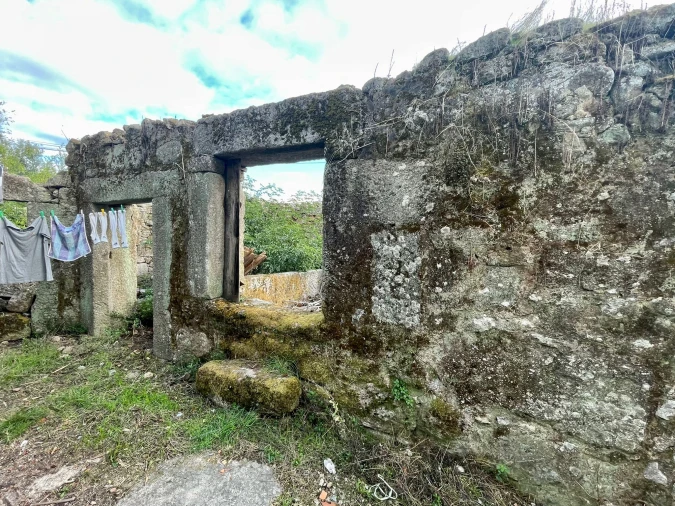 Moradia T0 para Venda em São João de Lourosa Foto 13