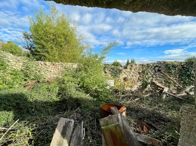 Moradia T0 para Venda em São João de Lourosa Foto 17