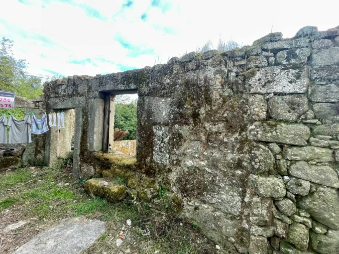 Moradia T0 para Venda em São João de Lourosa Foto 12