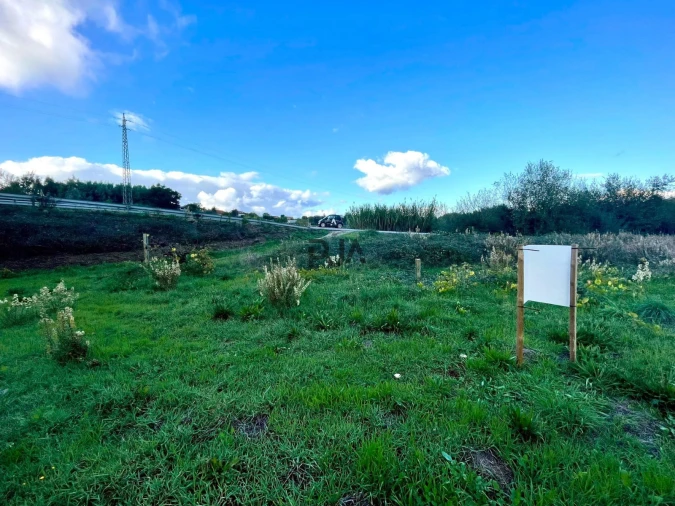 Terreno para Venda em Ovoa e Vimieiro Foto 1