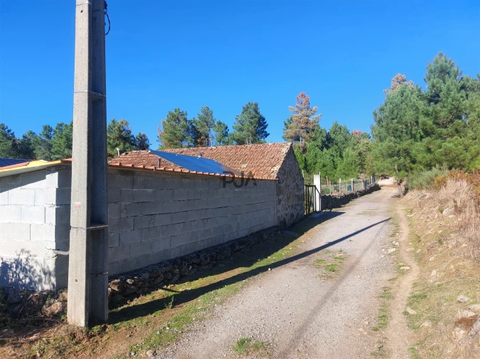 Quinta T0 para Venda em Muxagata Foto 2