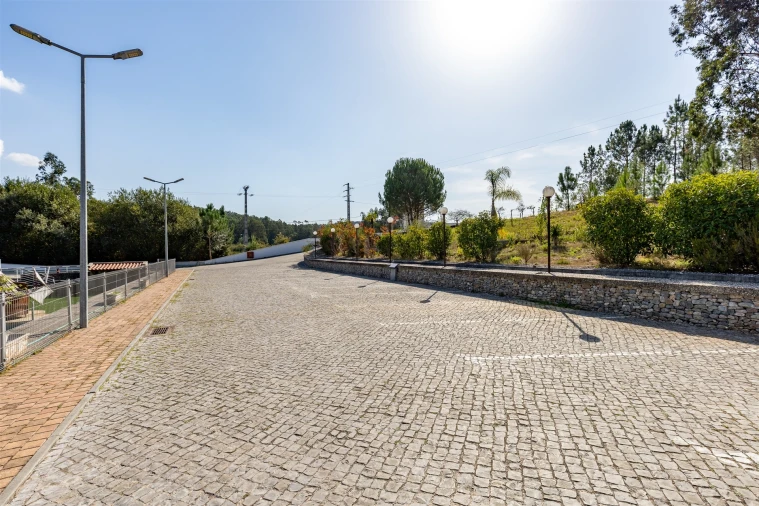 Quinta T0 para Venda em Almagreira Foto 8