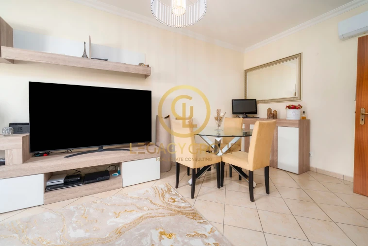 Apartamento T2 para Venda em Almancil Foto 3