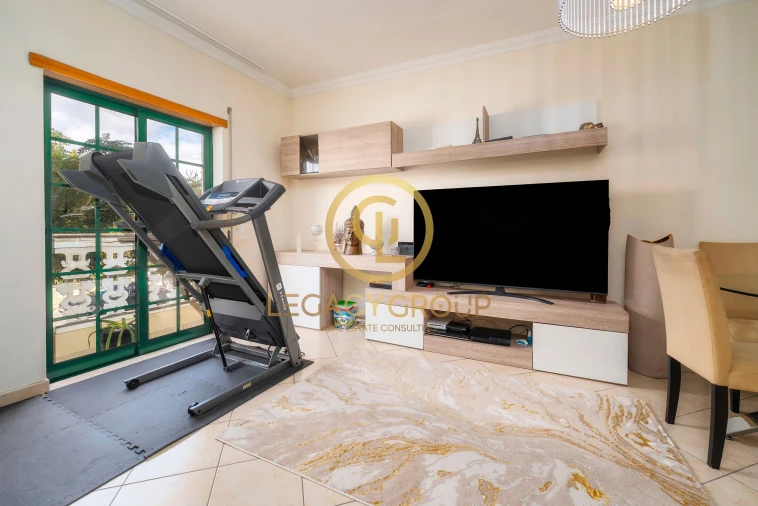 Apartamento T2 para Venda em Almancil Foto 8