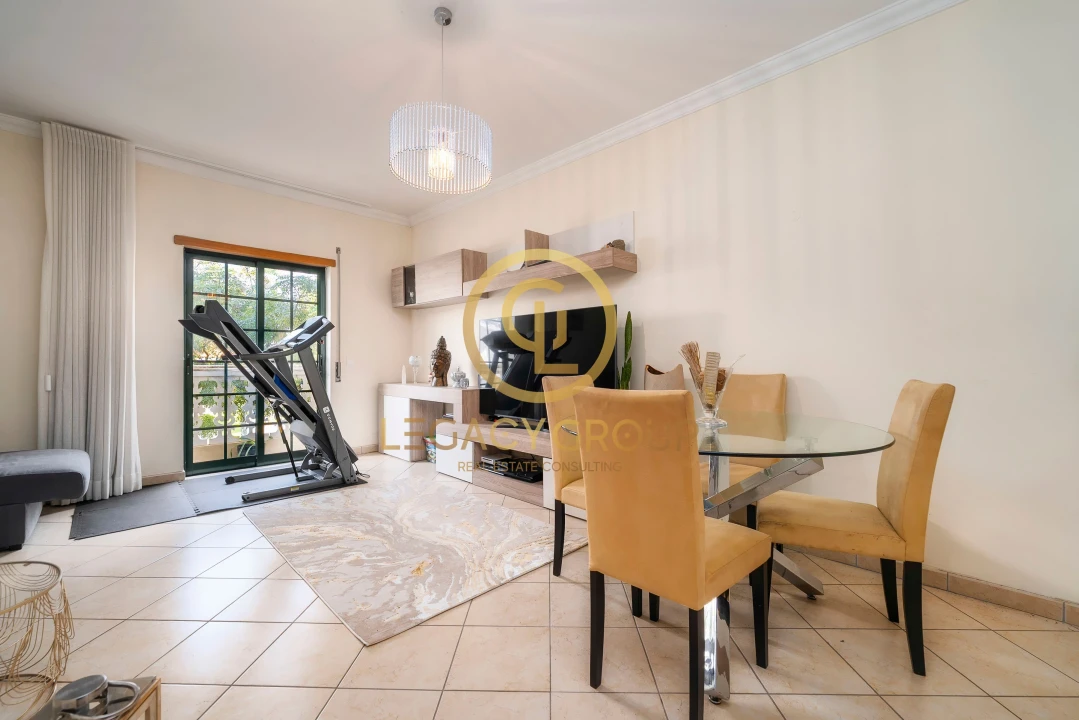 Apartamento T2 para Venda em Almancil Foto 5