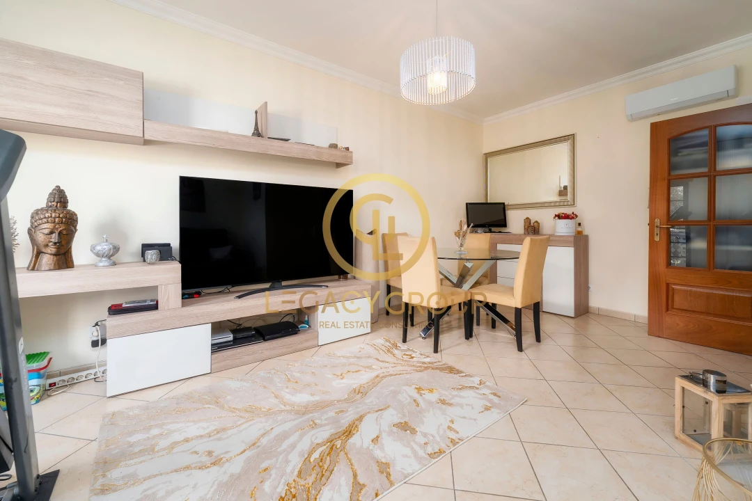 Apartamento T2 para Venda em Almancil Foto 4