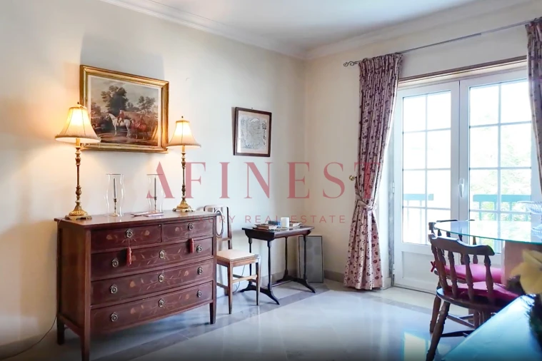 Apartamento T2 para Arrendamento em Alcabideche Foto 9