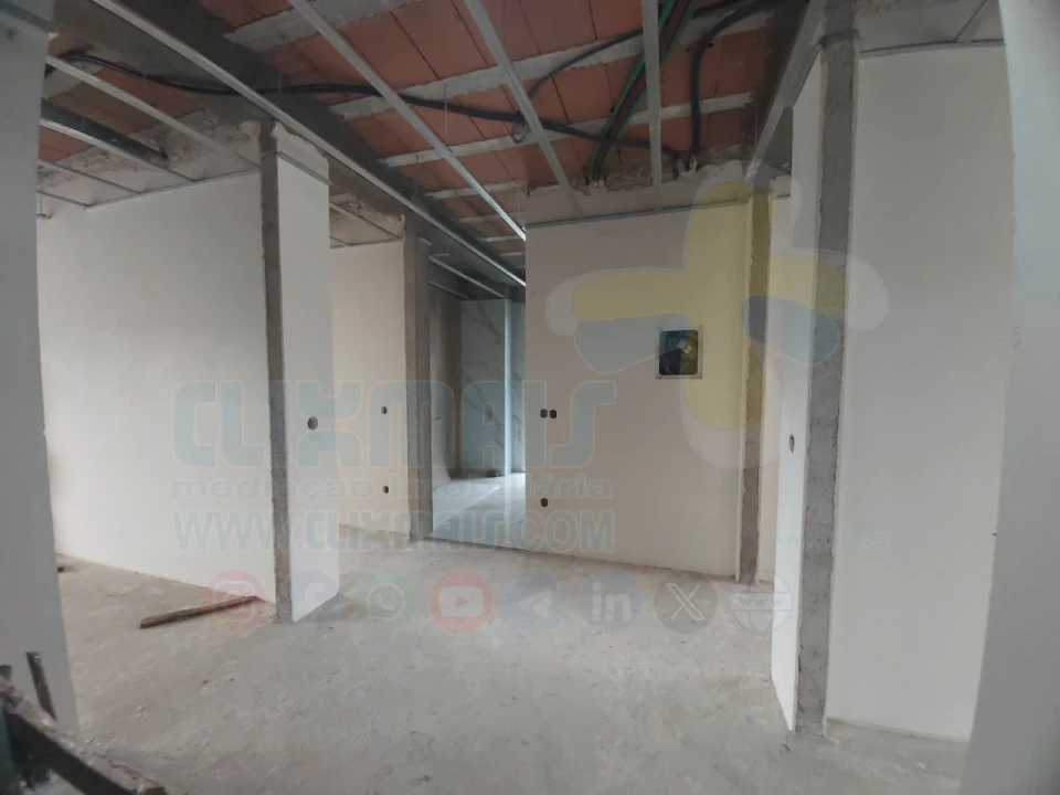 Moradia T4 para Venda em Palmeira Foto 24